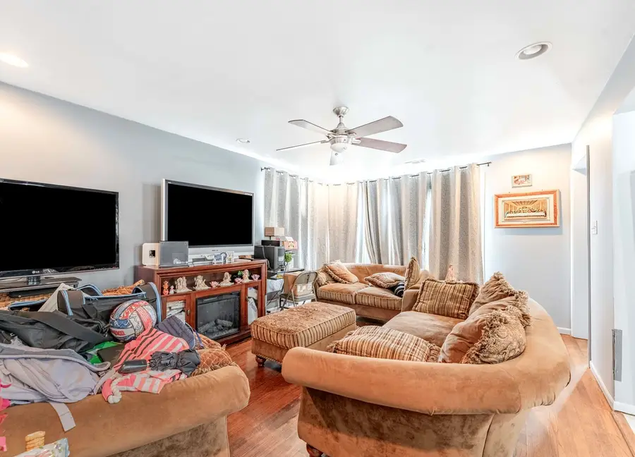 Address Withheld By Seller, Chicago, IL 60652 - #2