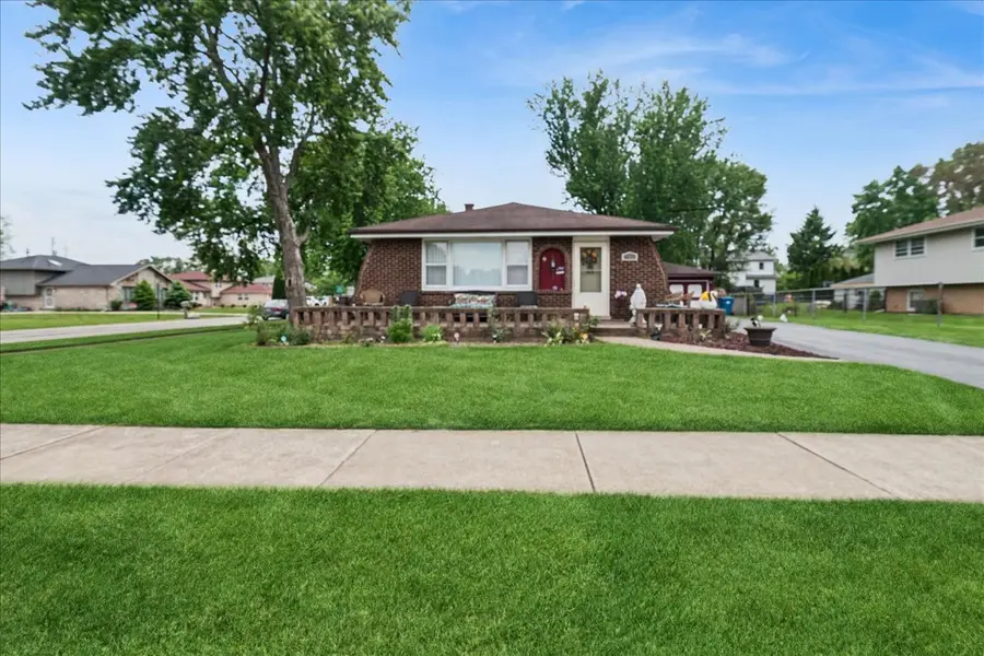4501 Concordia Court, Midlothian, IL 60445 - #2