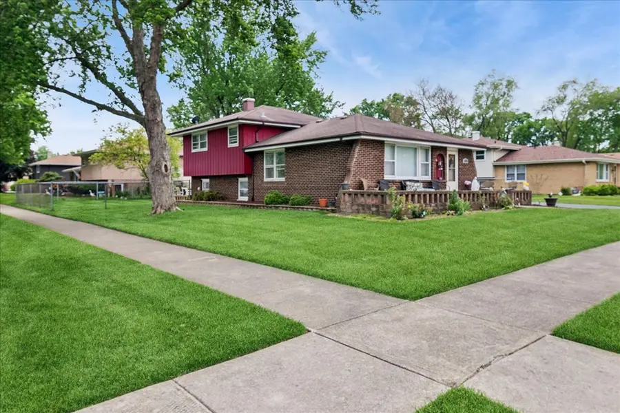 4501 Concordia Court, Midlothian, IL 60445 - #3