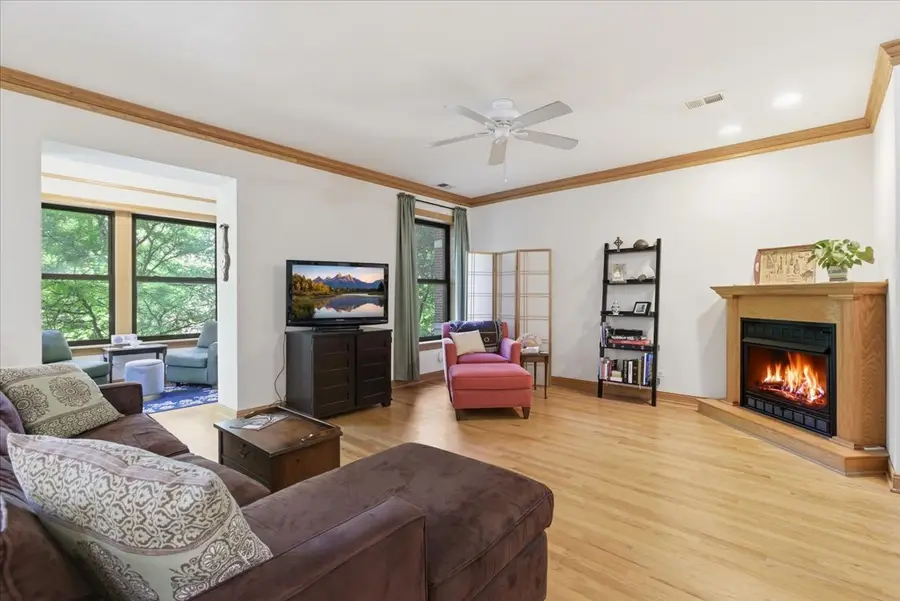 5311 S Woodlawn Avenue #2, Chicago, IL 60615 - #3