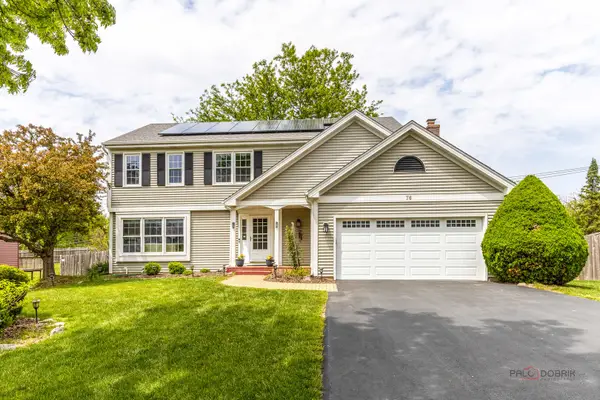 76 Foxboro Lane, Gurnee, IL 60031