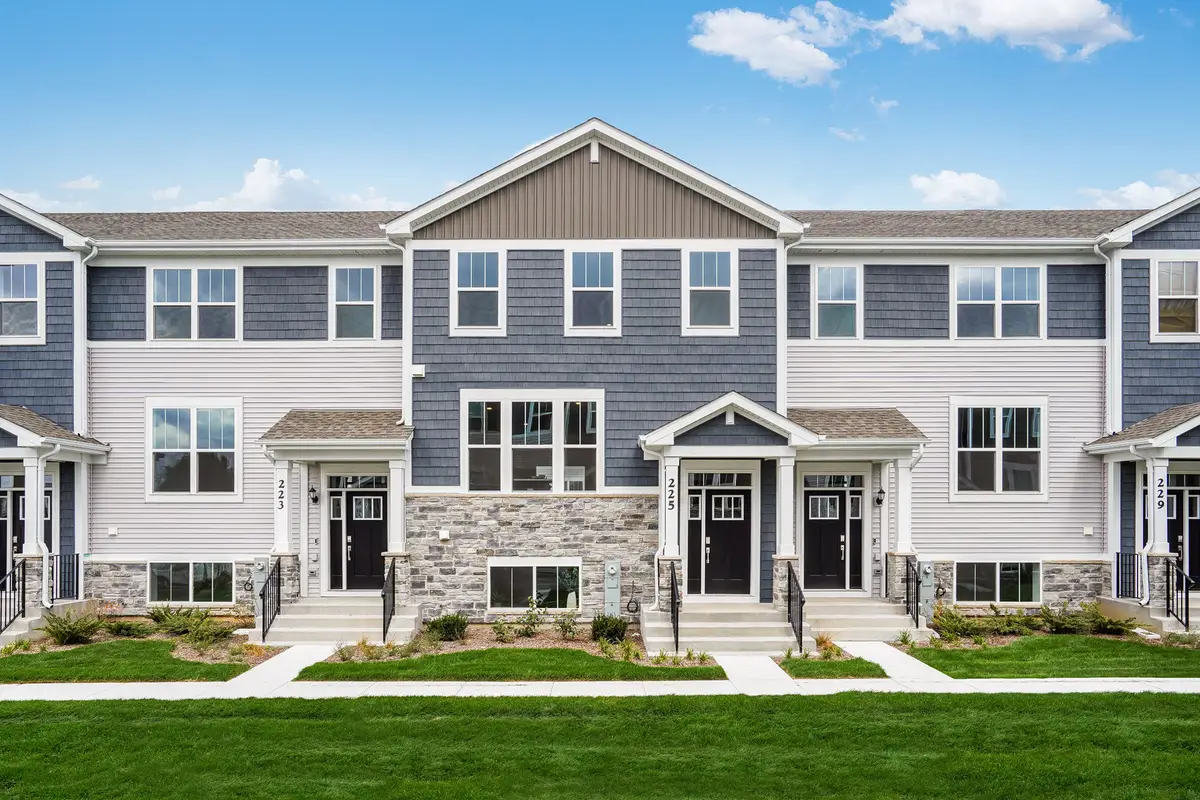 130 Harvest Lane, West Dundee, IL 60118 - #1
