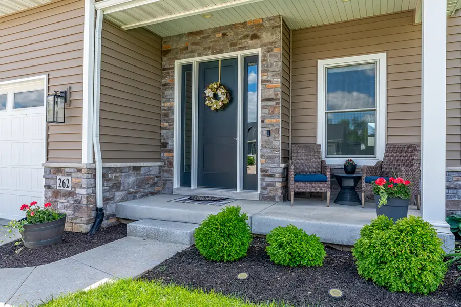 262 Ann Avenue, Bettendorf, IA 52722 - #2