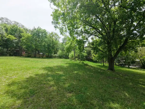408 Barrington Avenue, East Dundee, IL 60118