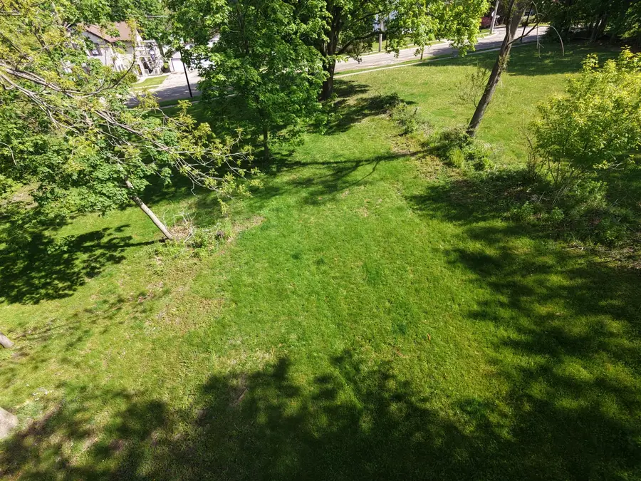 408 Barrington Avenue, East Dundee, IL 60118 - #3