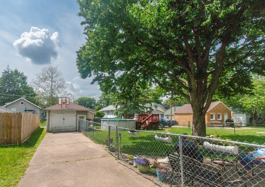 2440 Arlington Avenue, Davenport, IA 52803 - #3