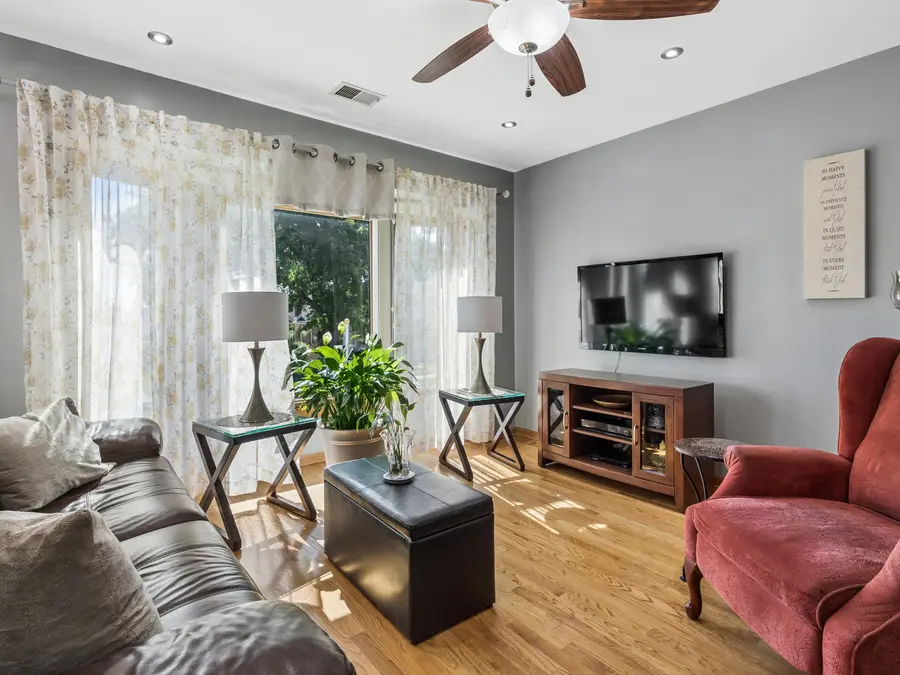 5326 S Nagle Avenue, Chicago, IL 60638 - #2