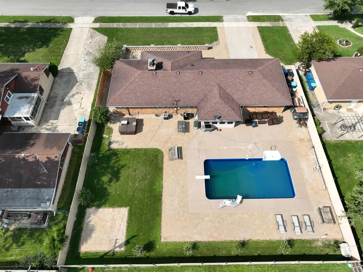 378 Oakwood Drive, Crete, IL 60417 - #1