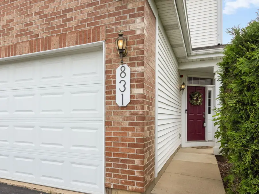 831 Stuarts Drive #831, Saint Charles, IL 60174 - #3