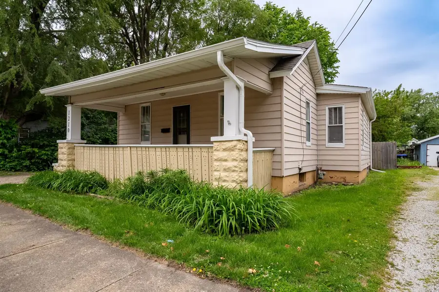 1210 N Madison Street, Bloomington, IL 61701 - #2