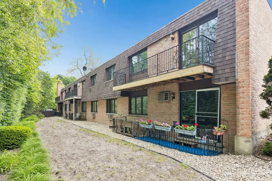 550 E Main Street #2A, Barrington, IL 60010 - #3
