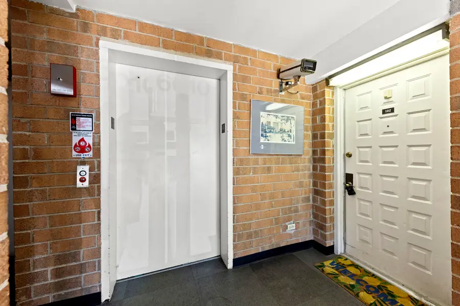 6010 Lake Bluff Drive #301, Tinley Park, IL 60477 - #3