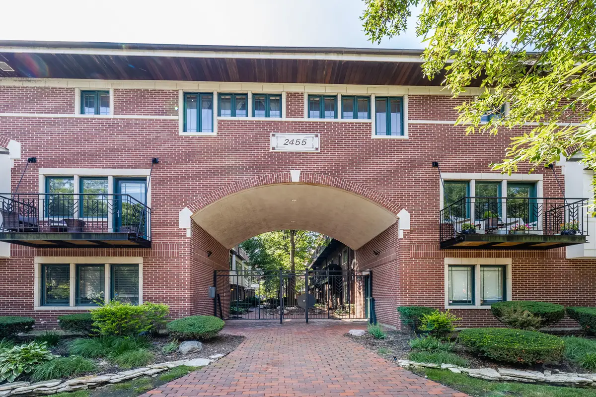 2455 W Ohio Street #13E, Chicago, IL 60612 - #1
