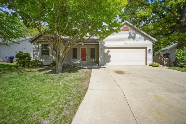 2506 Timberview Drive, Bloomington, IL 61701