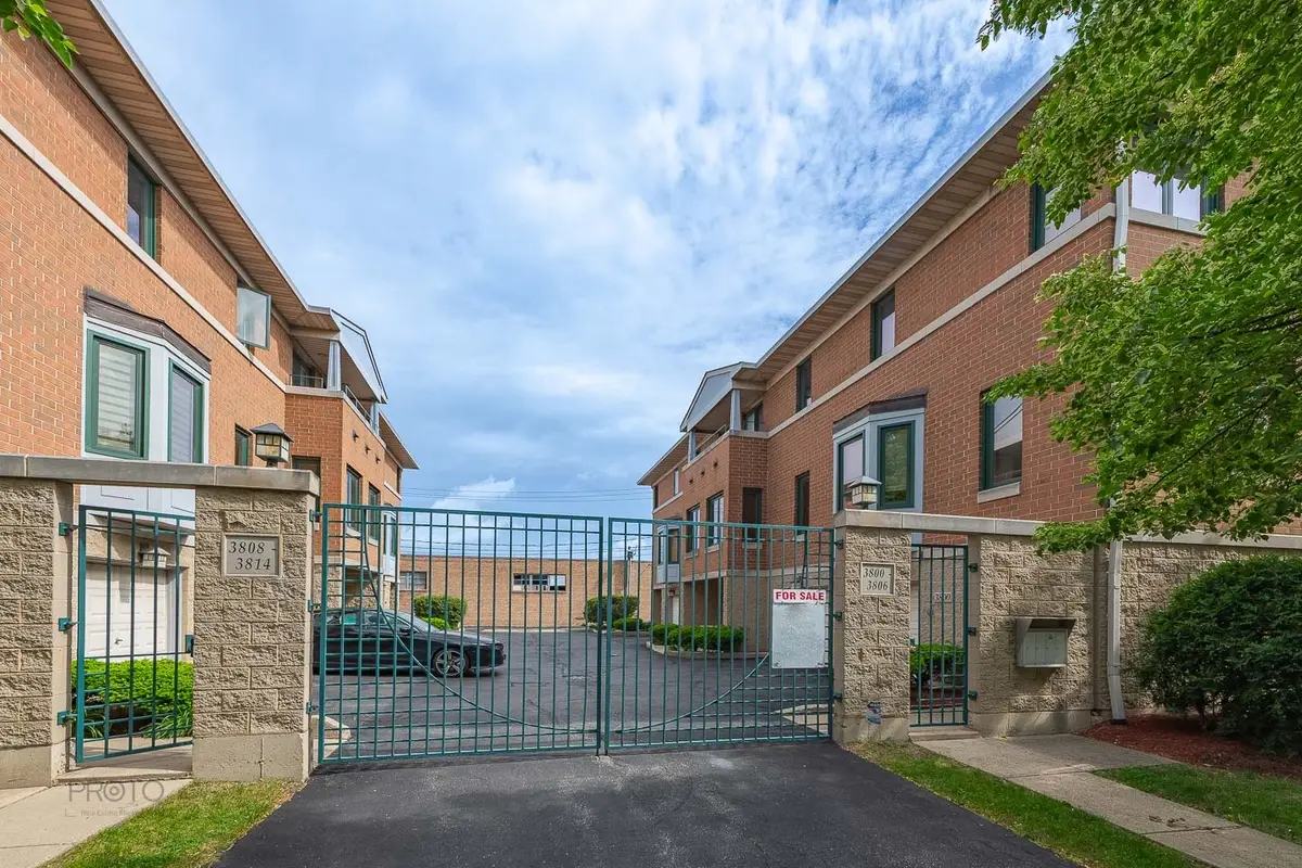 3804 W Devon Avenue, Lincolnwood, IL 60712 - #1