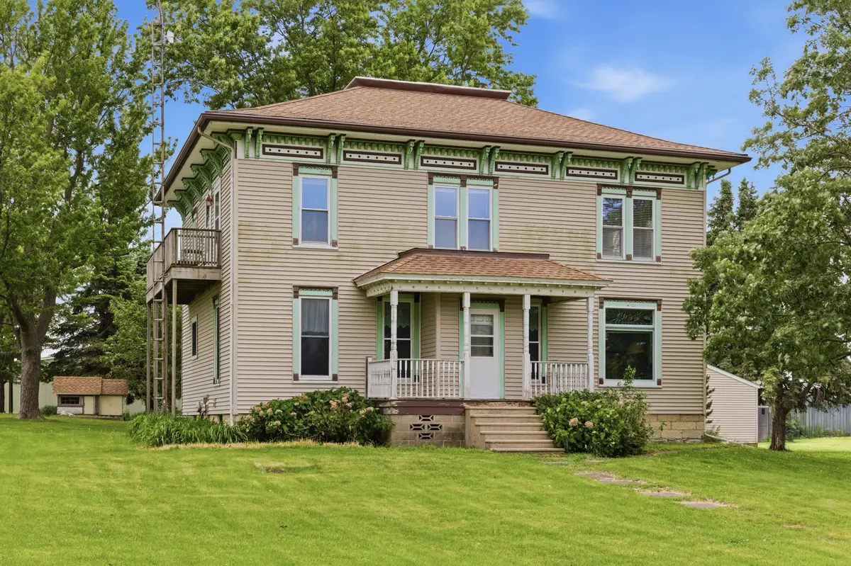 403 E Cherokee Avenue, Shabbona, IL 60550 - #1