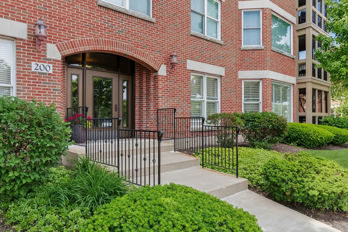 200 N River Lane #101, Geneva, IL 60134 - #1
