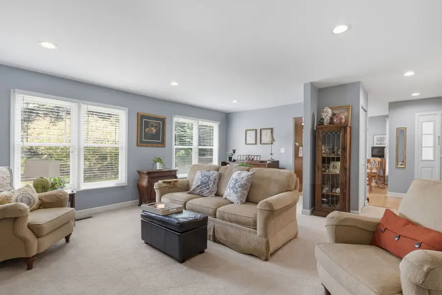 458 Nantucket Road, Naperville, IL 60565 - #3