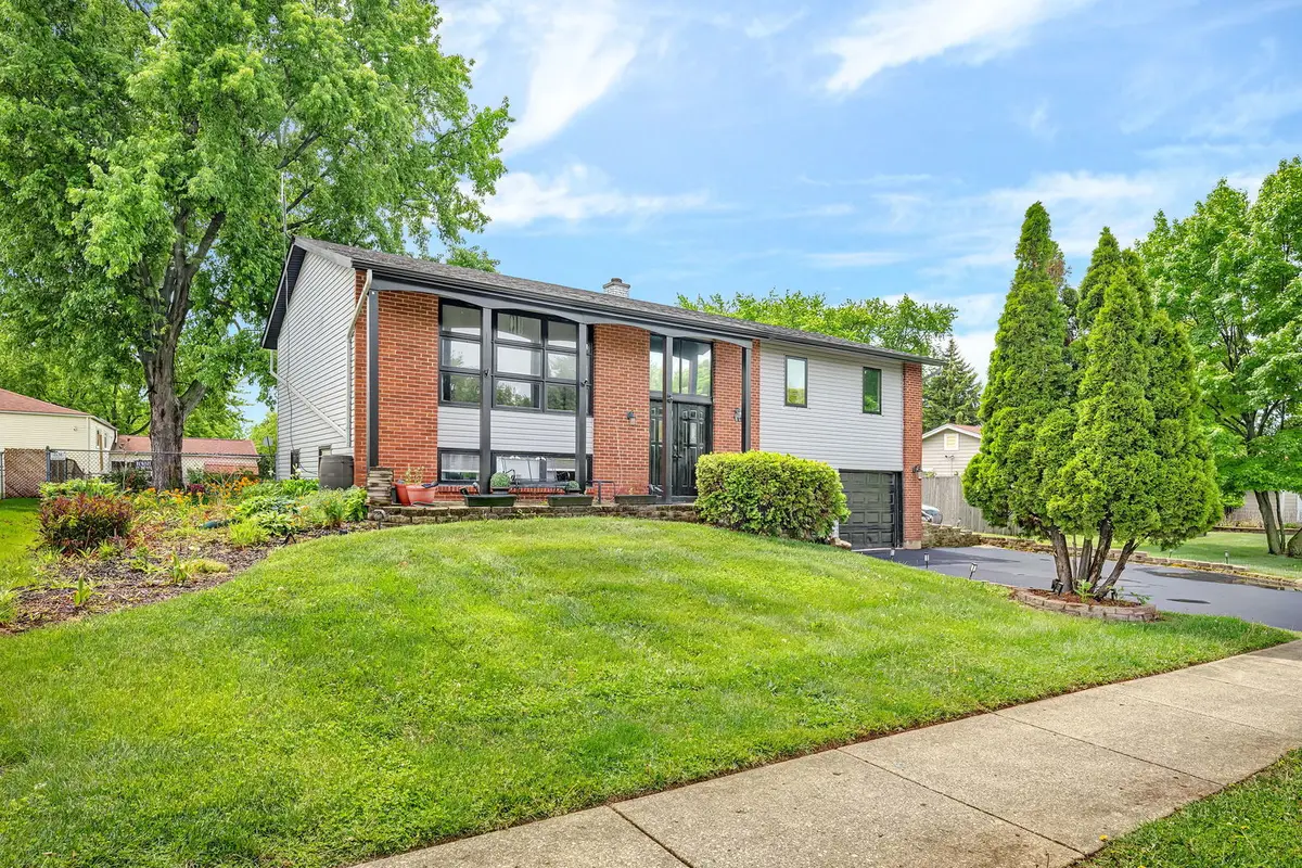 551 Falconridge Way, Bolingbrook, IL 60440 - #1