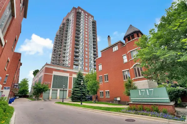 1717 S Prairie Avenue #704, Chicago, IL 60616