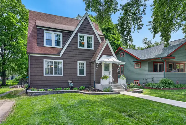 201 S Illinois Avenue, Villa Park, IL 60181