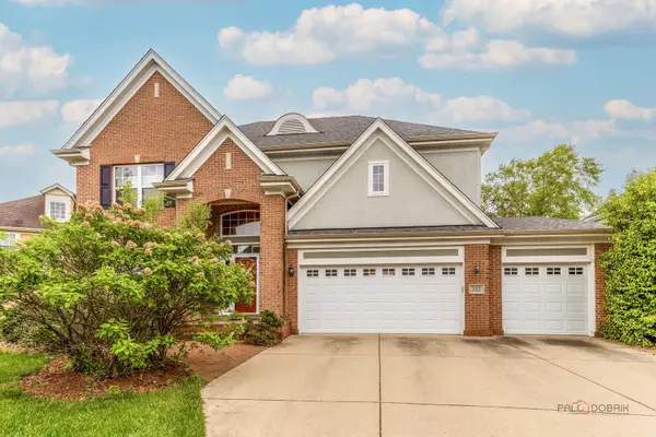 332 Colonial Drive, Vernon Hills, IL 60061