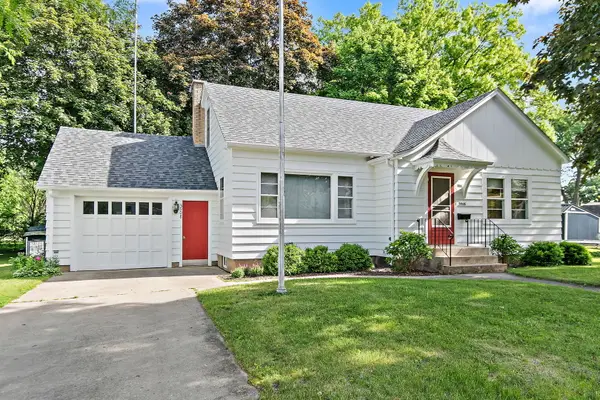 3908 Oak Avenue, McHenry, IL 60050