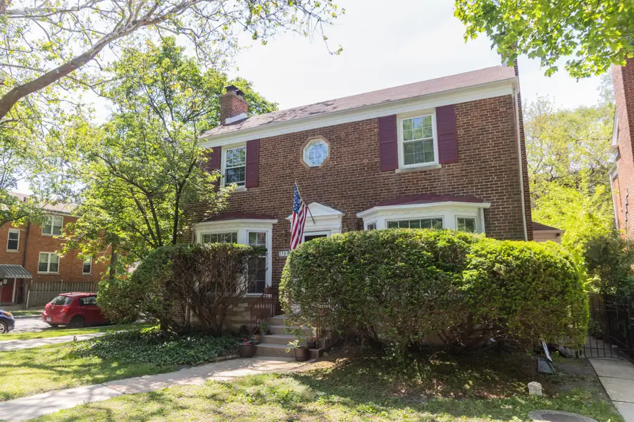 2701 W Fitch Avenue, Chicago, IL 60645 - #2