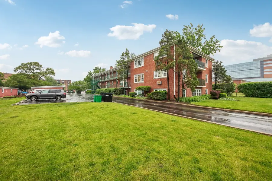 1855 Parkside Drive #8, Park Ridge, IL 60068 - #2