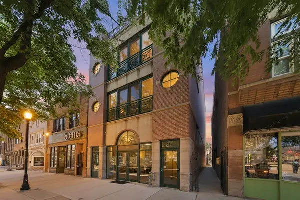 852 N Ashland Avenue #3, Chicago, IL 60622
