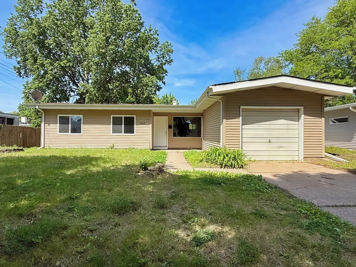 2816 Washington Street, Davenport, IA 52804 - #1
