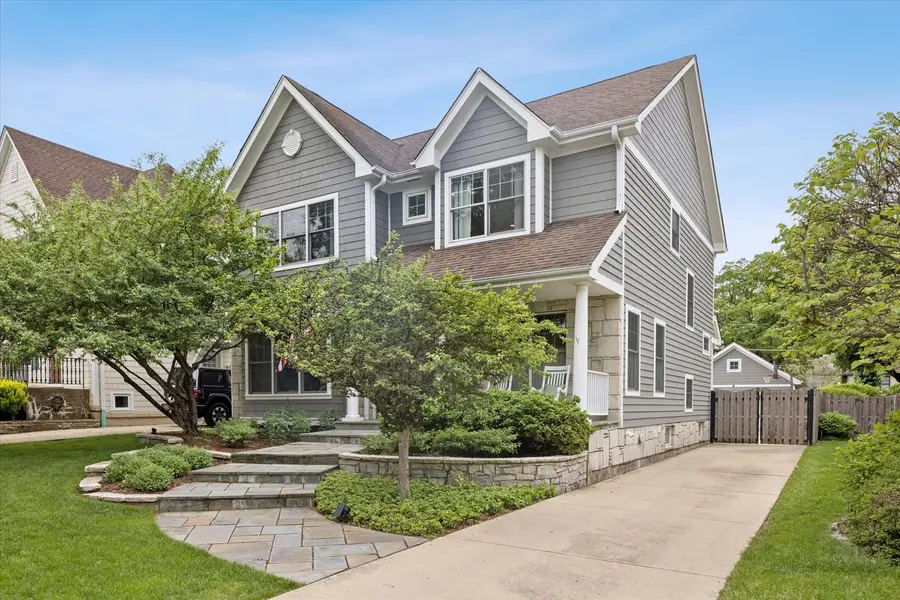 3842 Grove Avenue, Western Springs, IL 60558 - #2