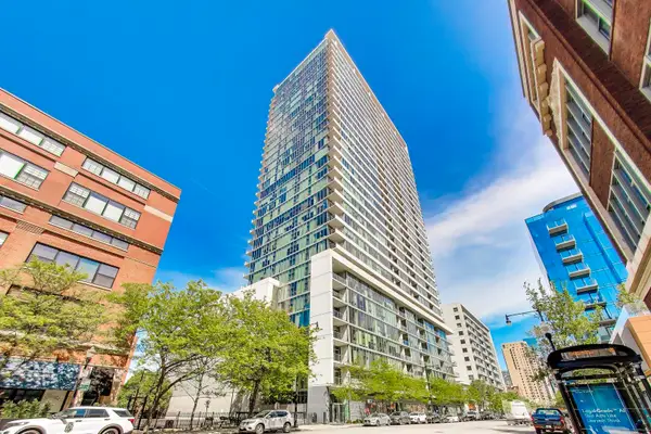 1720 S Michigan Avenue #902, Chicago, IL 60616