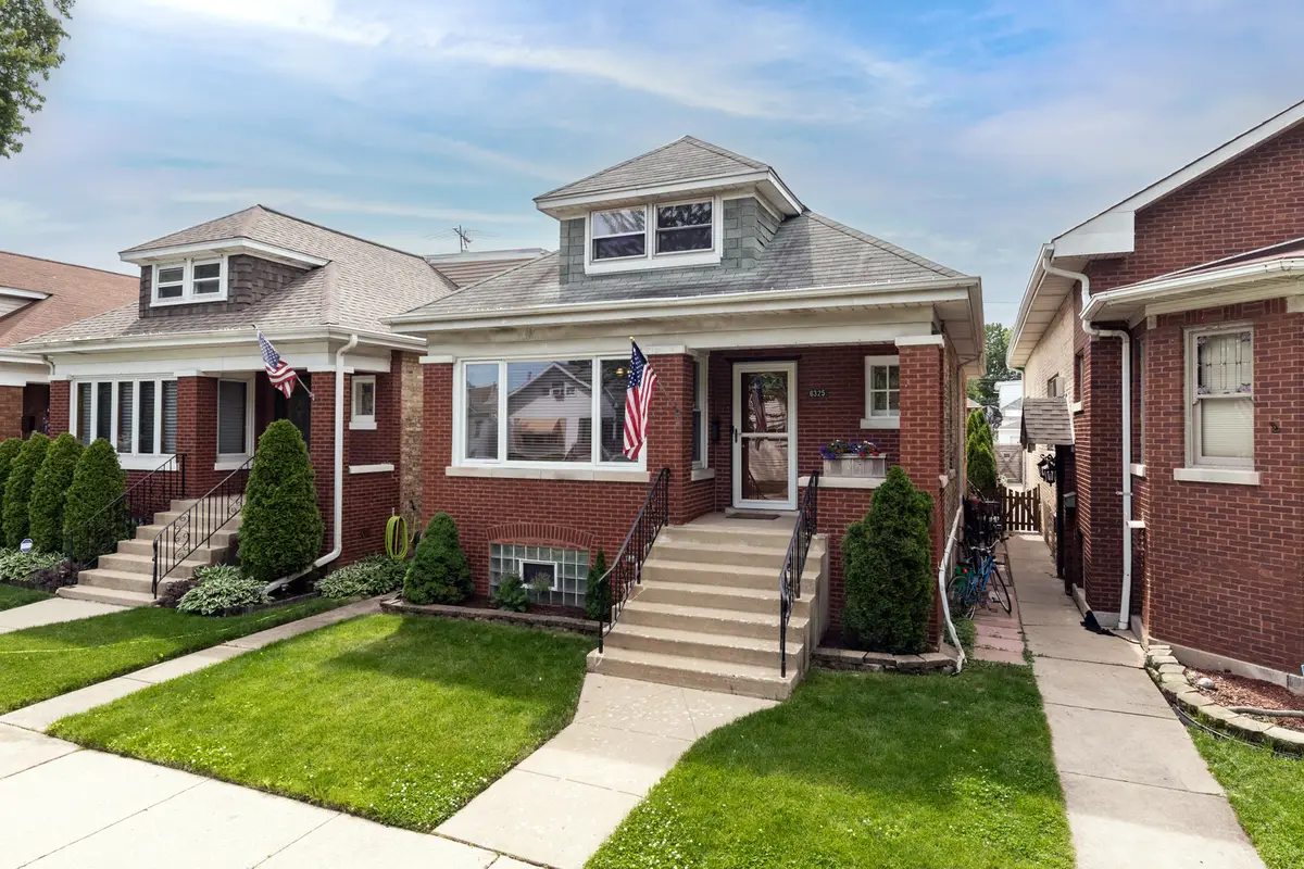 6325 W Huntington Street, Chicago, IL 60646 - #1