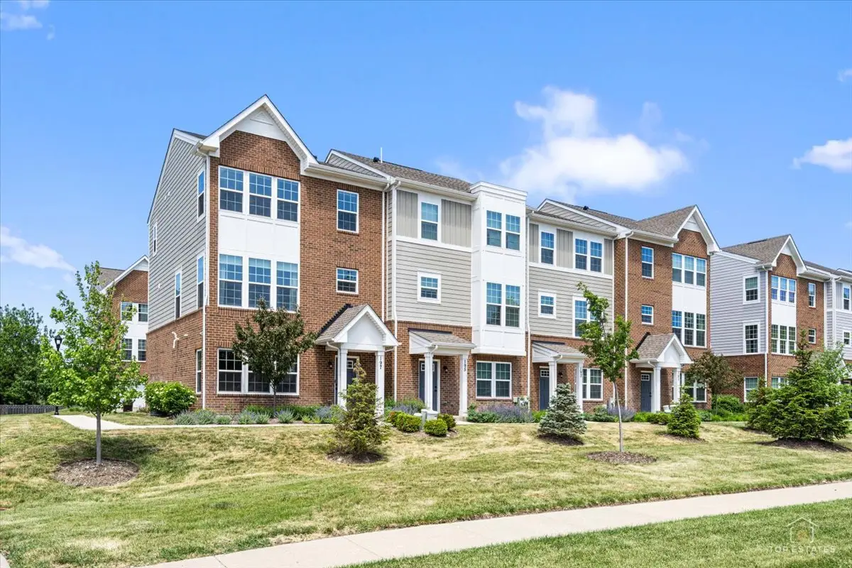 197 Canterbury Way, Lake Zurich, IL 60047 - #1