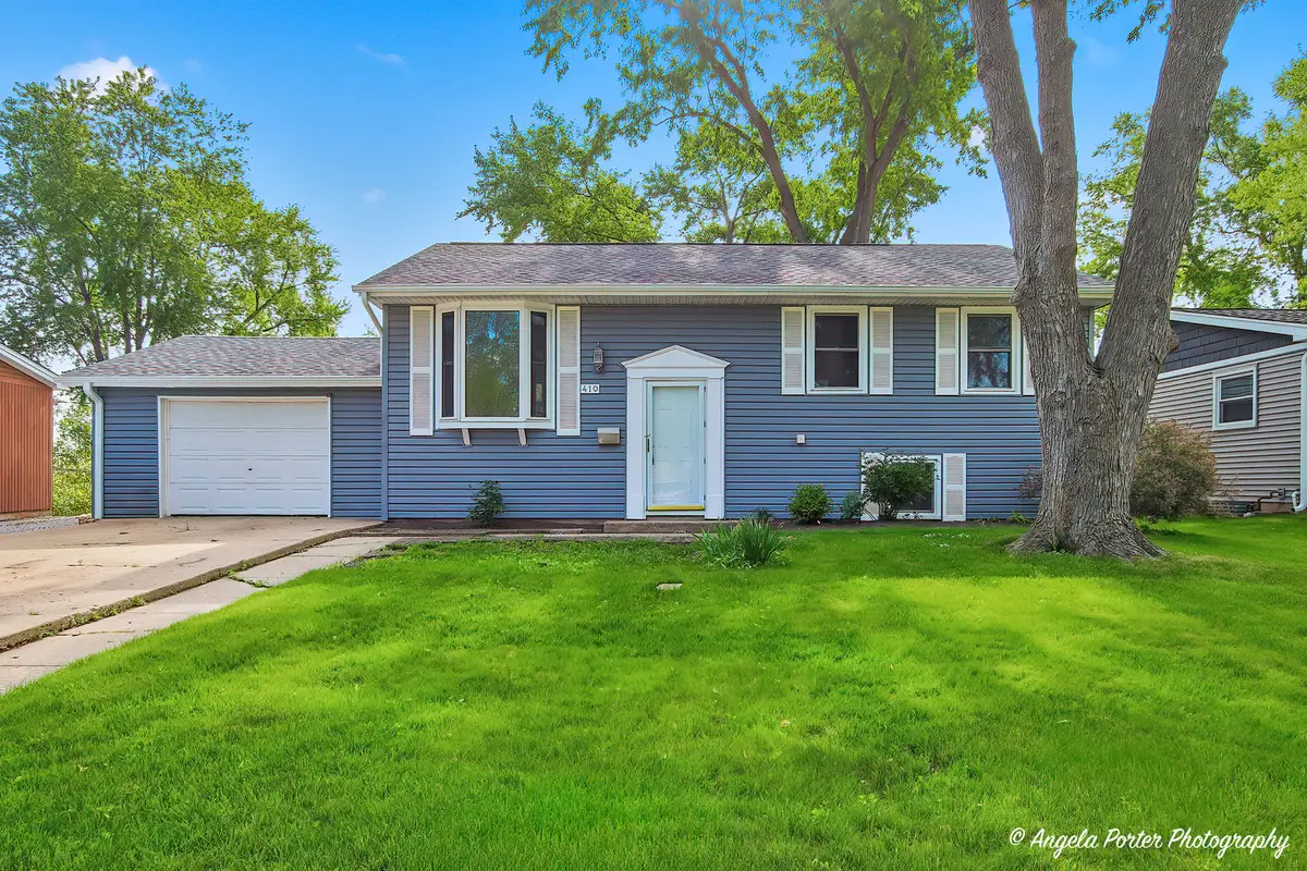410 Willow Road, Wauconda, IL 60084 - #1