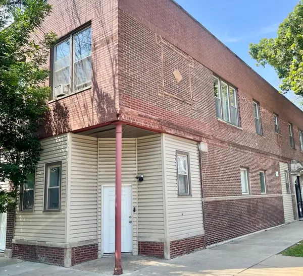3741 W Le Moyne Street, Chicago, IL 60651