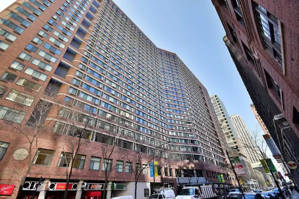 211 E Ohio Street #2721, Chicago, IL 60611