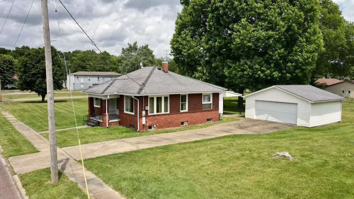 606 S Monroe Street, West Frankfort, IL 62896 - #1