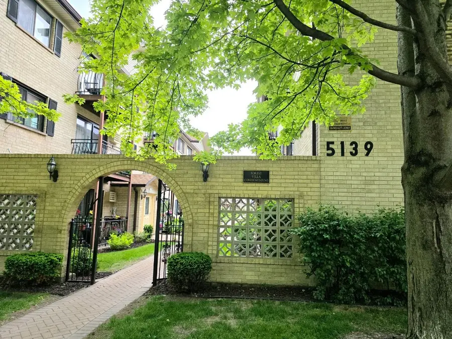 5139 N East River Road #162F, Chicago, IL 60656 - #2