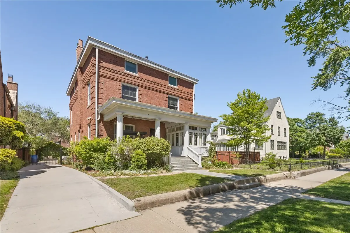6910 S Euclid Avenue, Chicago, IL 60649 - #1