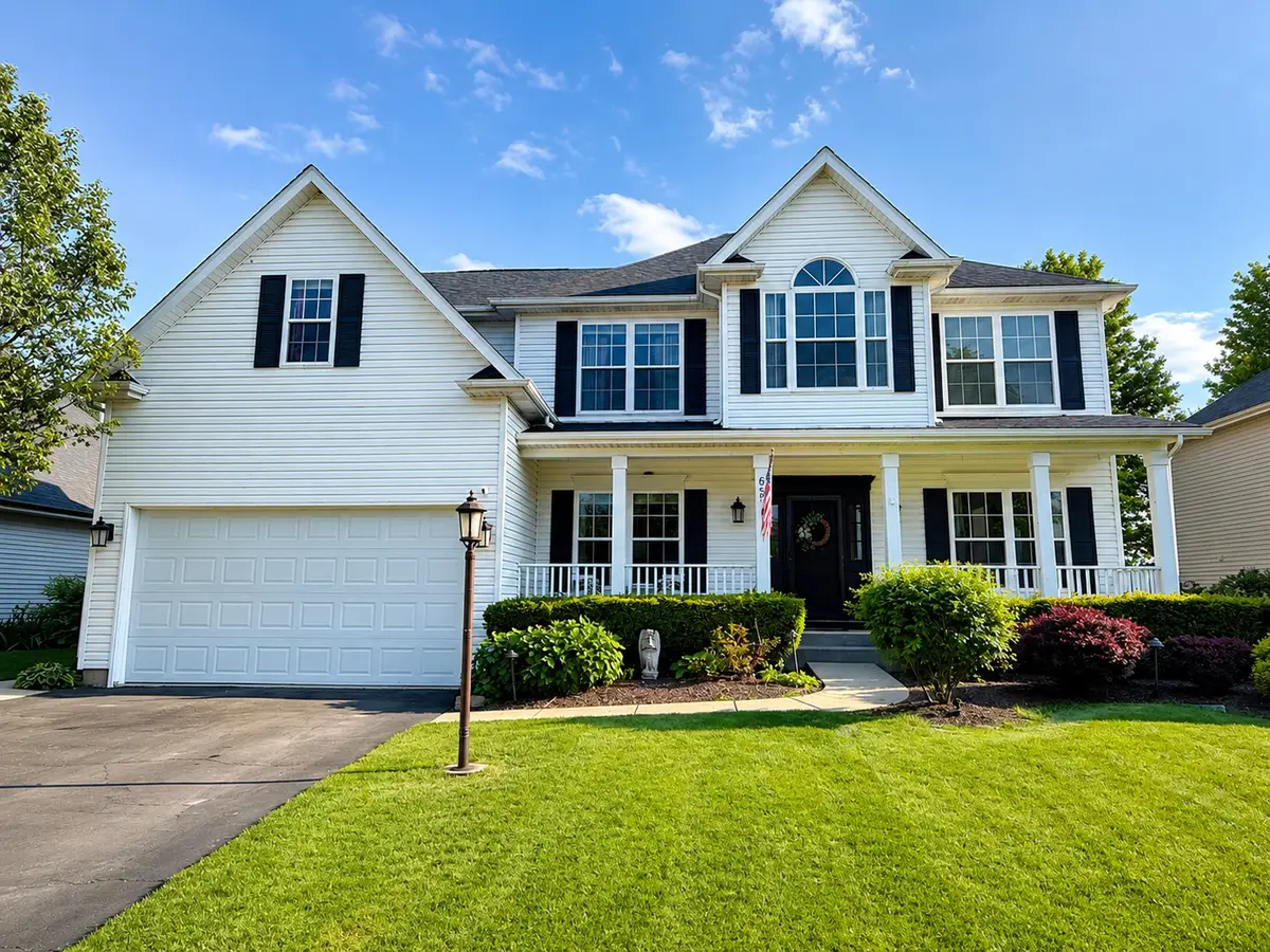 635 Independence Avenue, Elburn, IL 60119 - #1
