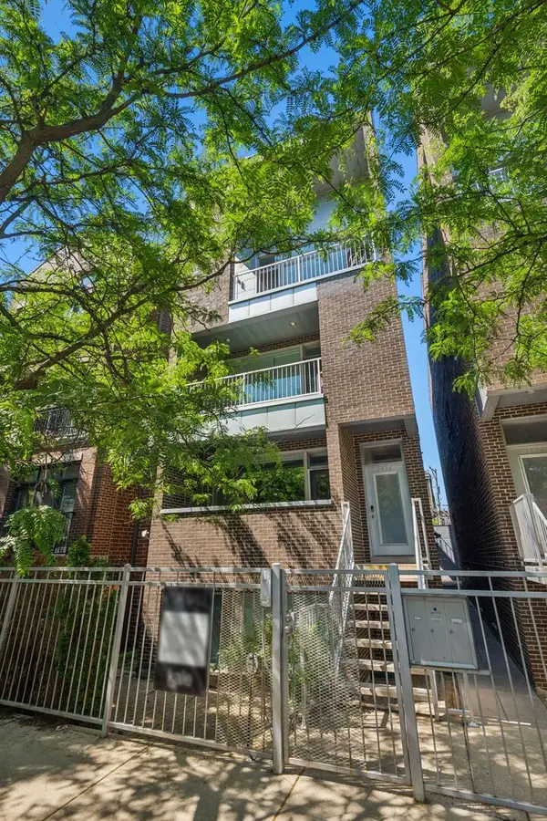 1536 W Walton Street #3, Chicago, IL 60642