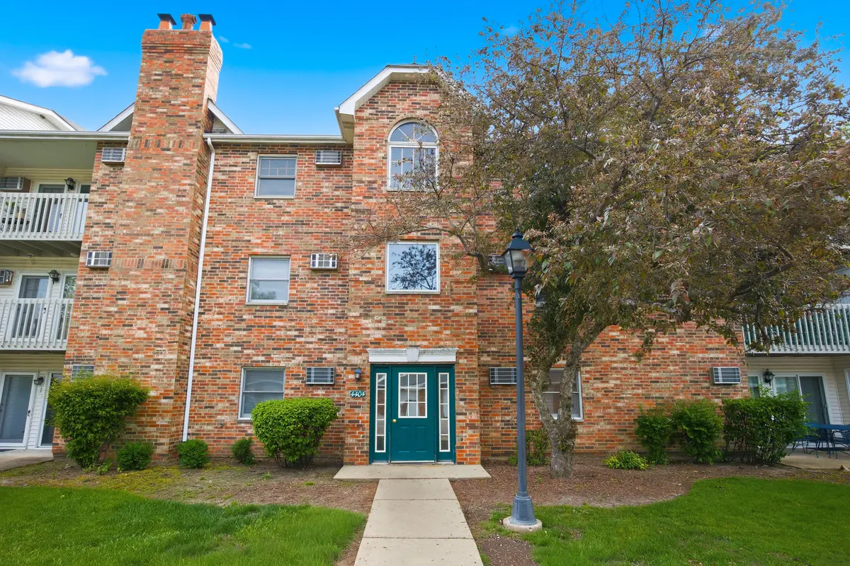 4404 W Shamrock Lane #3B, McHenry, IL 60050 - #1