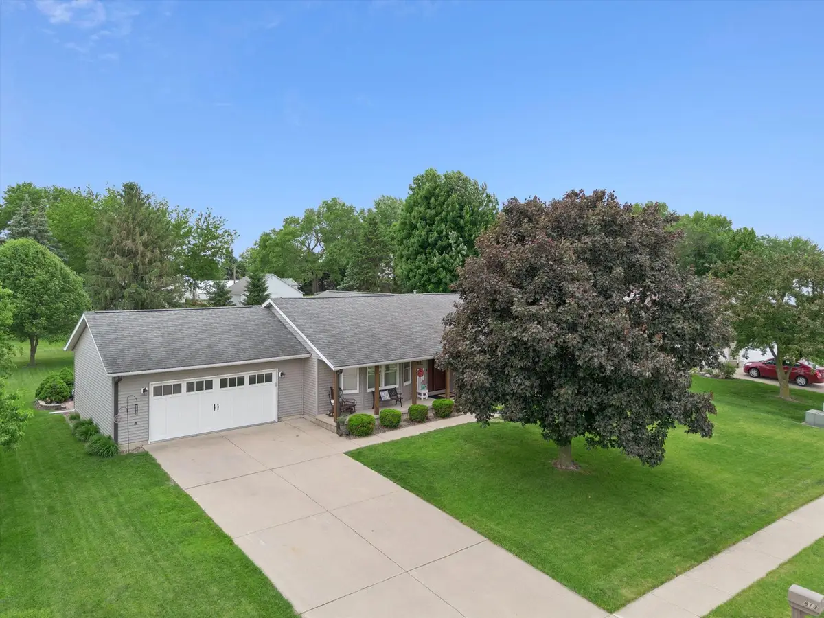 813 Pleasant Hill Drive, Dewitt, IA 52742 - #1