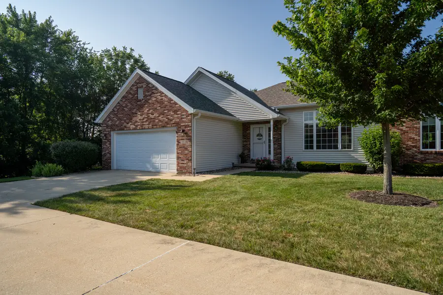 1402 Caro Court #1402, Mahomet, IL 61853 - #2