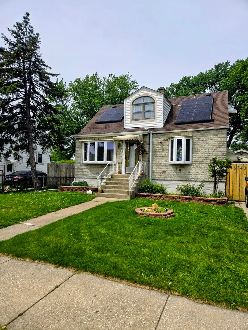 6240 W 87th Street, Burbank, IL 60459 - #1