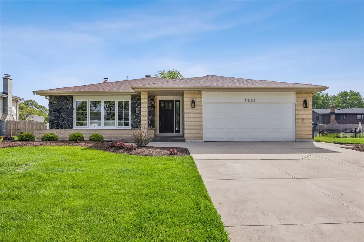 7825 Stratford Place, Darien, IL 60561 - #1
