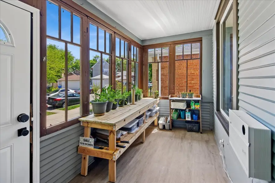 4450 N Kasson Avenue, Chicago, IL 60630 - #2