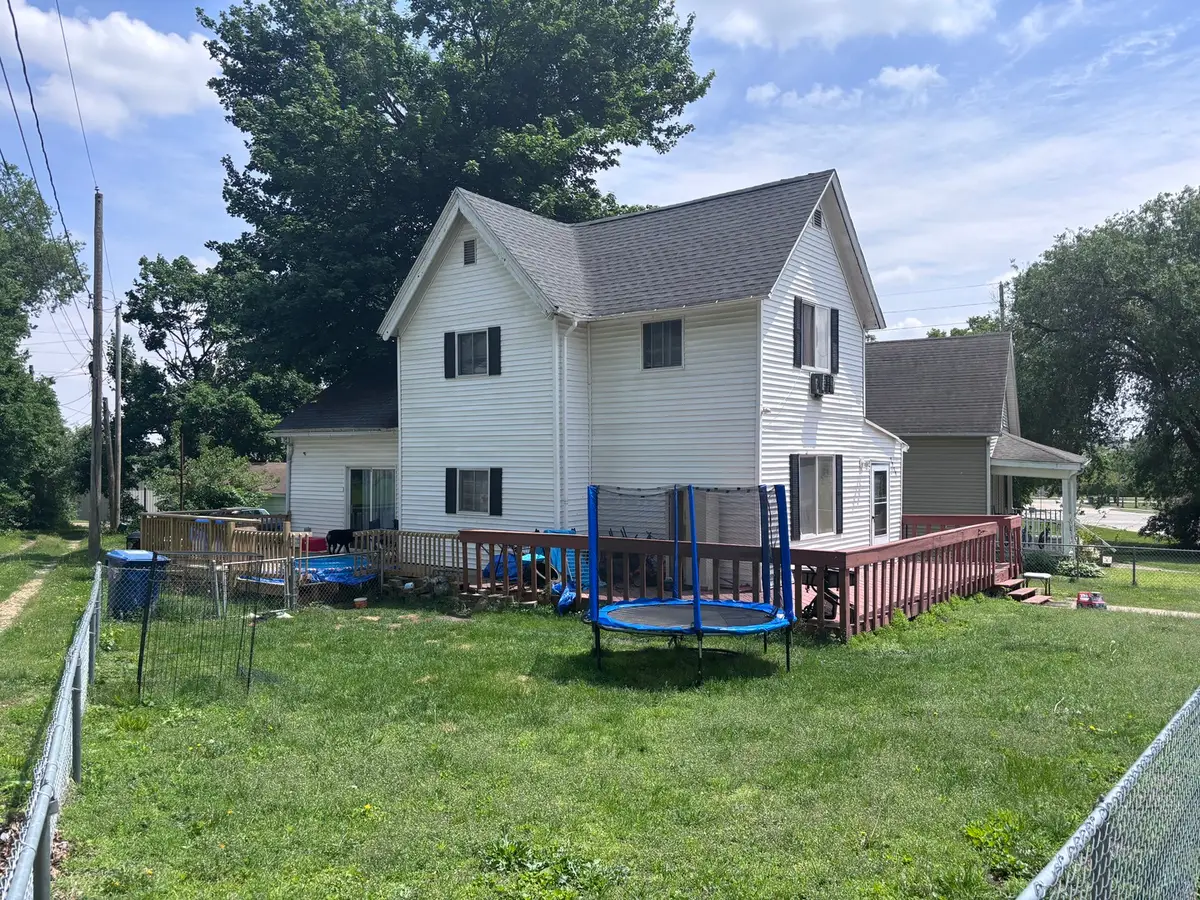 1219 S 7th Street, Clinton, IA 52732 - #1